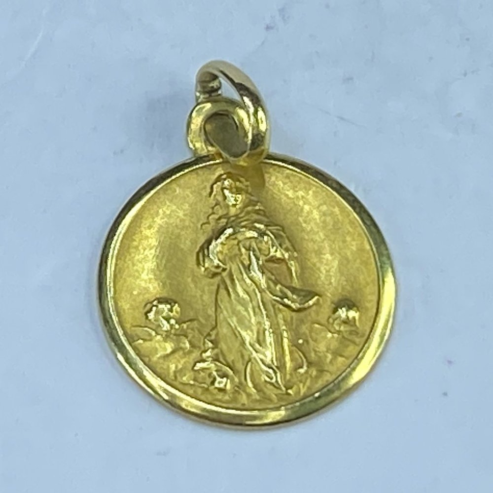 18KYG St Mary medal charm pendant 15.6 x 13.2mm 1.3gm JR7782